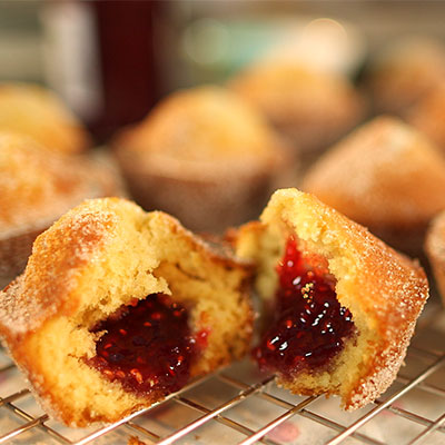 raspberry-doughnut-muffins