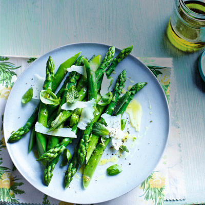 asparagus-herb-and-pecorino-salad-with-lemon-infused-olive-oil