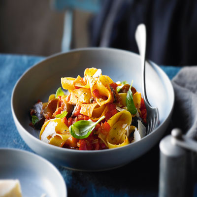 aubergine-and-sweet-pepper-rag-with-pappardelle