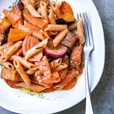 aubergine-carrot-herb-pasta