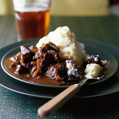 beef-and-ale-casserole-with-horseradish-and-thyme-sauce