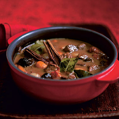beef-stew-with-cinnamon-red-wine-and-bay