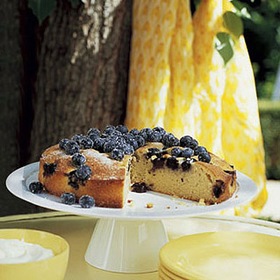 blueberry-and-almond-cake