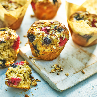 berry-oat-apple-muffins