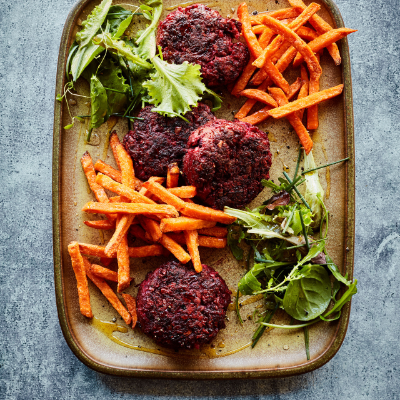 beef-beetroot-ginger-burgers-with-sweet-potato-fries