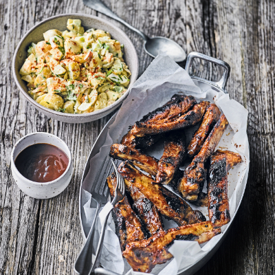 beer-red-onion-spare-ribs-with-easy-american-potato-salad