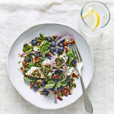 blueberry-pecan-and-feta-salad