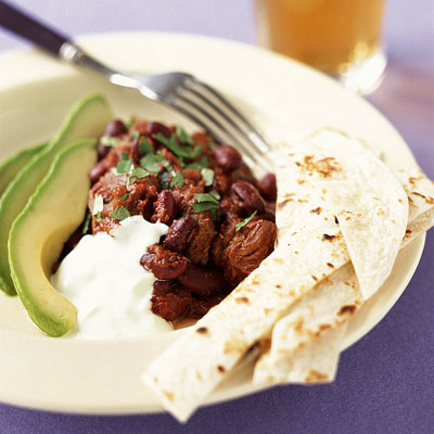 chunky-chilli-con-carne-with-toasted-tortilla-strips