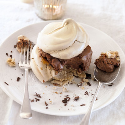 chocolate-and-chestnut-meringues