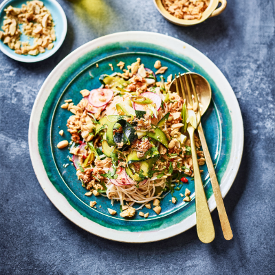 crab-noodle-salad-with-chilli-lime-courgette