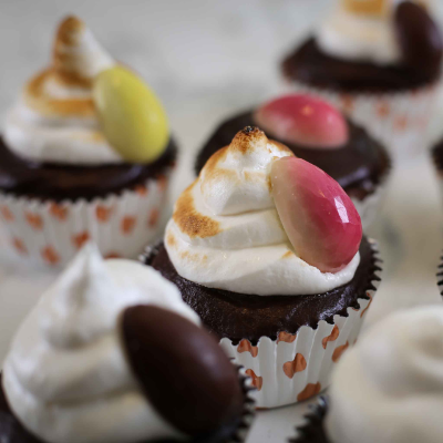 chetna-makans-chocolate-cupcakes