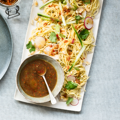chinese-poached-chicken-and-noodles