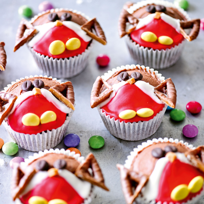 chocolate-robin-cupcakes-recipe-waitrose