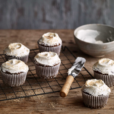 carrot-and-coconut-cupcakes-with-toasted-coconut-frosting