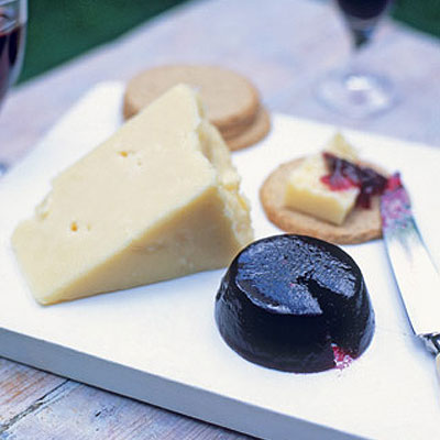 damson-and-blackberry-cheese