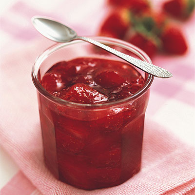 easy-strawberry-jam-in-less-than-one-hour