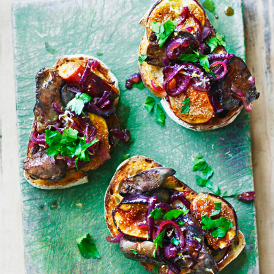 figs-and-chicken-livers-on-toast