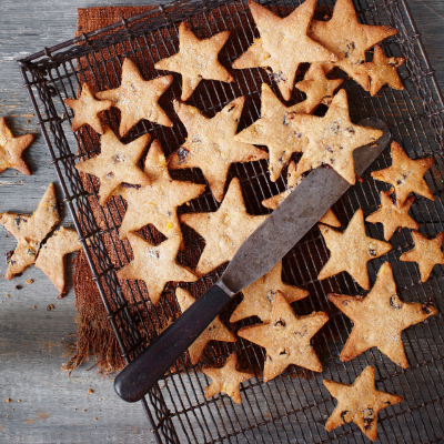 festive-spice-biscuits