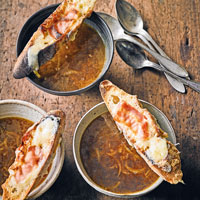 marthas-french-onion-soup-with-cheesy-pancetta-croutons
