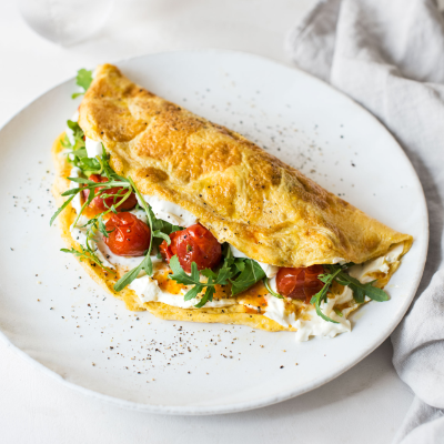 garlic-herb-omelette-with-roasted-tomatoes
