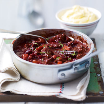 hearty-beef-and-beetroot-stew