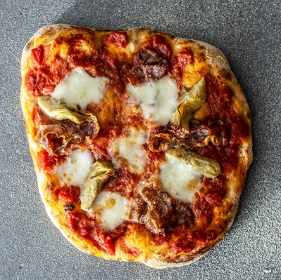 how-to-cook-a-pizza-on-a-barbecue