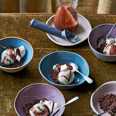 ice-cream-with-boozy-mocha-sauce-and-an-almond-and-chocolate-crumb
