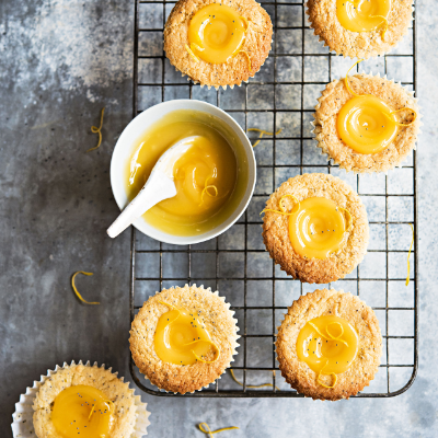 lemon-curd-cupcakes