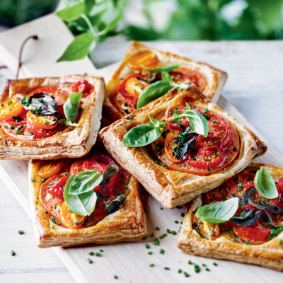 mixed-summer-tomato-herb-galettes