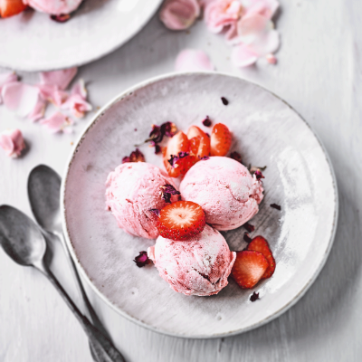 no-churn-strawberry-rose-ice-cream