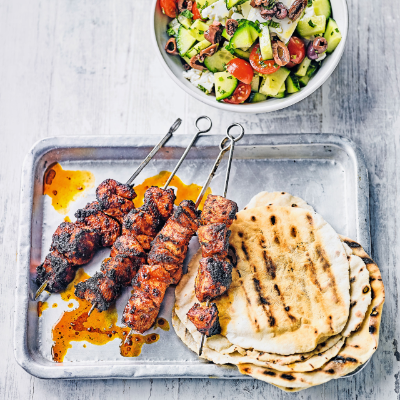 oregano-marinated-chicken-kebabs-with-greek-salad-wraps