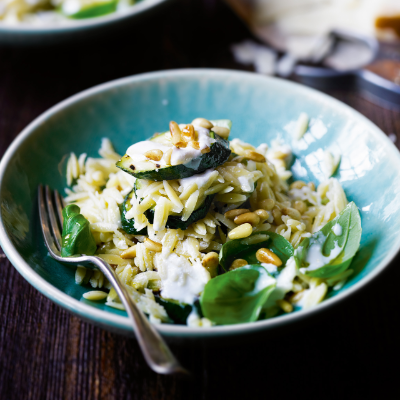 orzo-pasta-with-courgettes-ricotta-pine-nuts