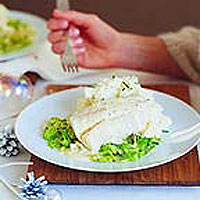 poached-cod-with-creamy-mustard-sauce