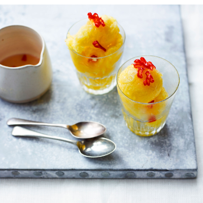 pineapple-snow-with-red-chilli-lime-syrup