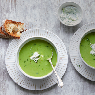 pea-and-mint-soup-with-ricotta