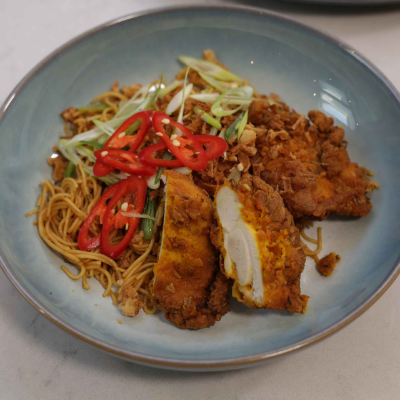 ping-coombes-spiced-fried-chicken-with-mee-goreng
