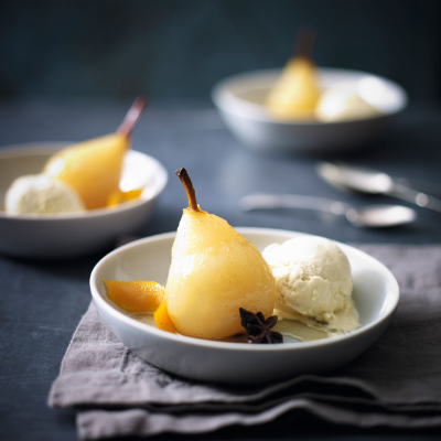 poached-pears-in-spiced-wine