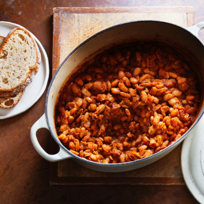 quebecois-baked-beans-with-pork