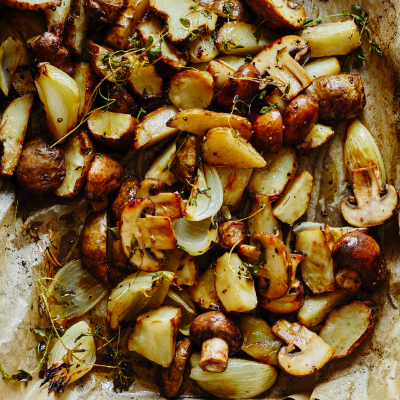 roasted-jerusalem-artichokes-onions-mushrooms