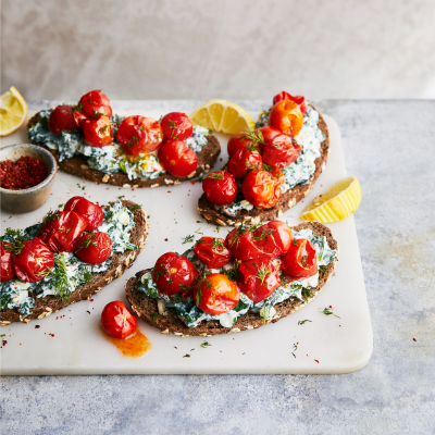 roasted-tomato-and-spinach-tartines