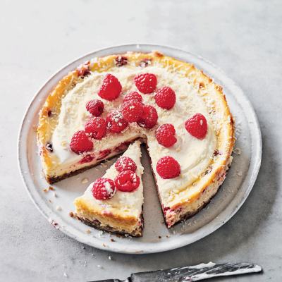 baked-raspberry-white-chocolate-lemon-cheesecake