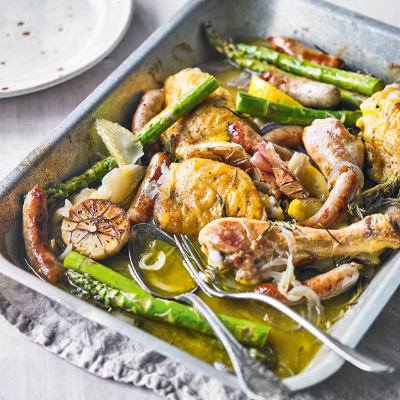 roast-chicken-with-fennel-asparagus