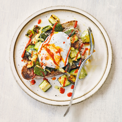 roasted-courgette-poached-egg-on-toast