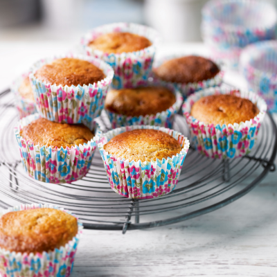 rhubarb-toffee-ginger-muffins