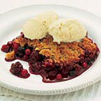 summer-fruits-with-flapjack-style-crumble