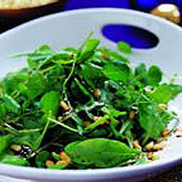 spinach-salad-with-balsamic-and-honey-dressing