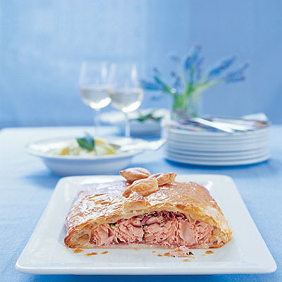 salmon-in-a-puff-pastry-crust