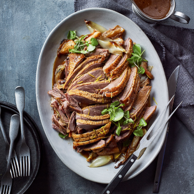 spiced-roast-goose-with-apples-and-shallots