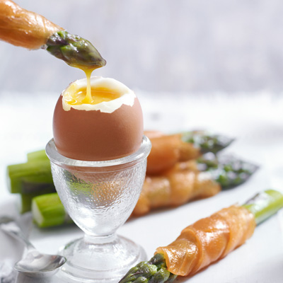 soft-boiled-eggs-with-smoked-salmon-and-asparagus