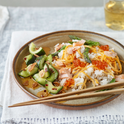 salmon-asparagus-egg-chirashi-sushi